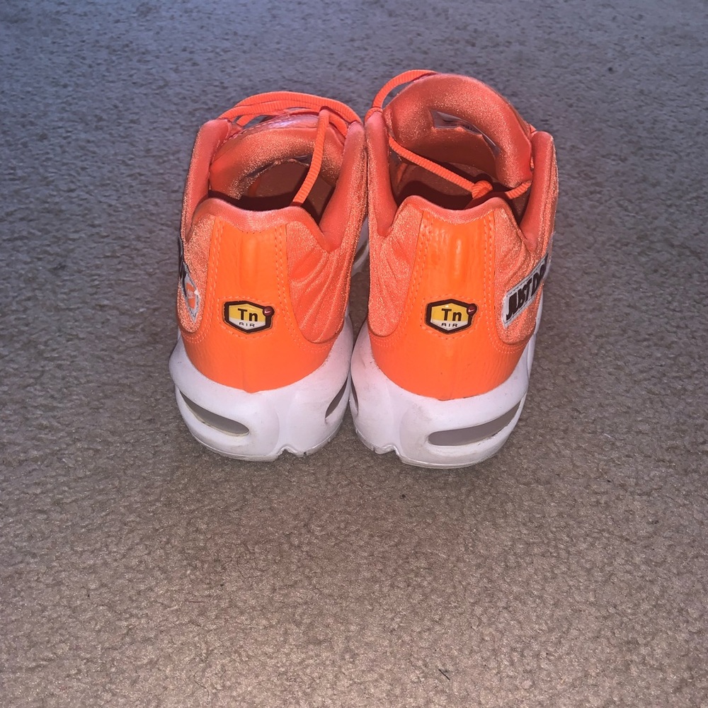 SOLD - Picture 3 of 4